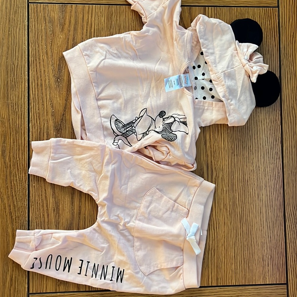 Pink Minnie Mouse set